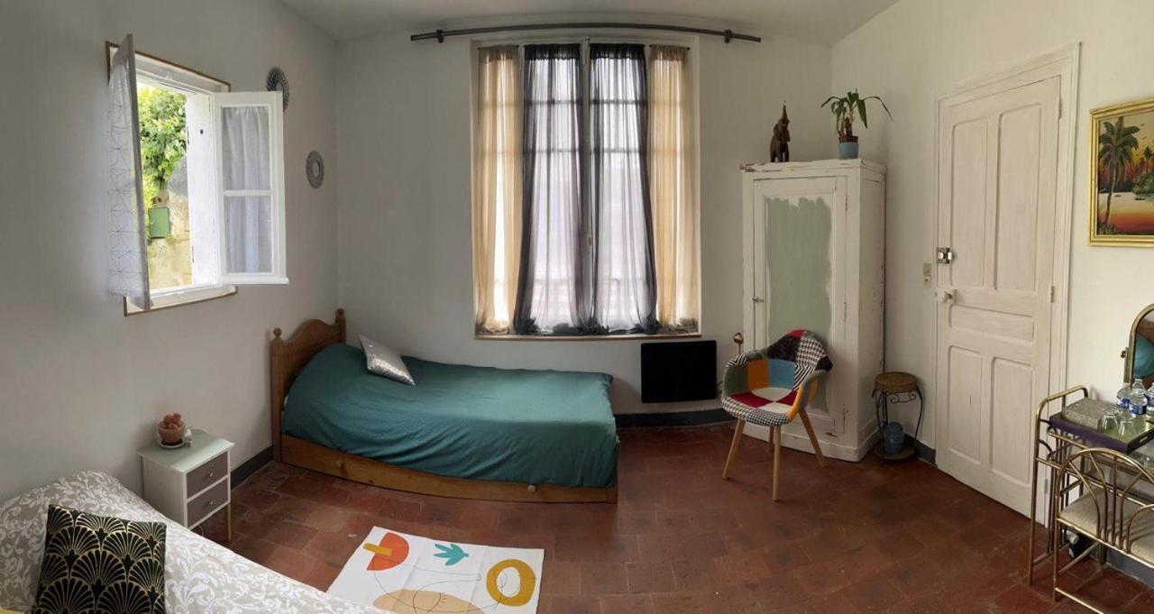 ノワイェ・シュル・シェール Les Petites Mirabelles Bed & Breakfast エクステリア 写真