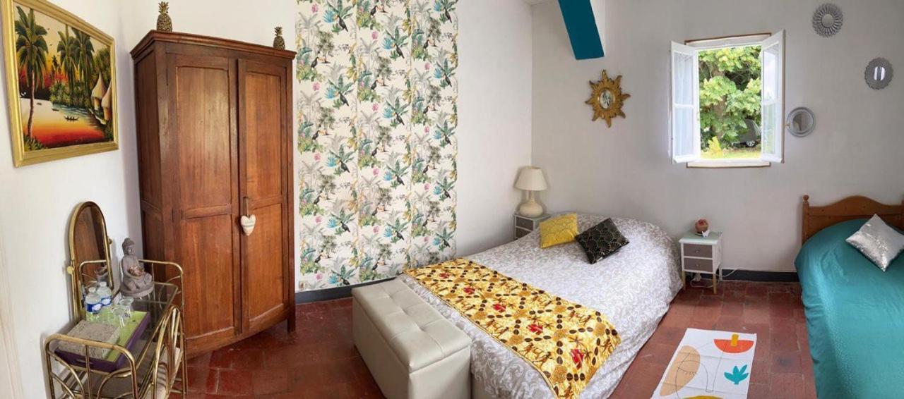 ノワイェ・シュル・シェール Les Petites Mirabelles Bed & Breakfast エクステリア 写真